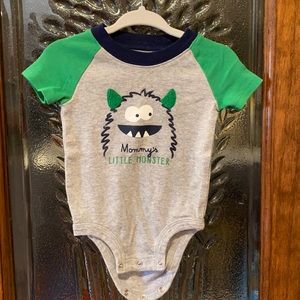 Carter’s onesie, 6 months, grey and blue